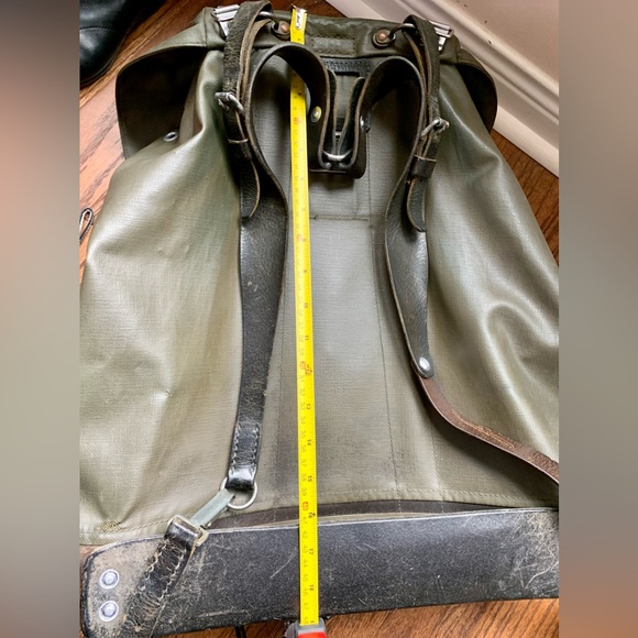 🔥HP🔥Vintage HIKING Back Pack with Leather Back and Shoulder Straps - Picture 5 of 15